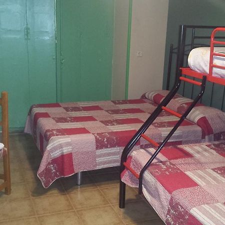Hostal Rico Madryt Zewnętrze zdjęcie
