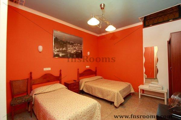 Hostal Rico Madryt Zewnętrze zdjęcie