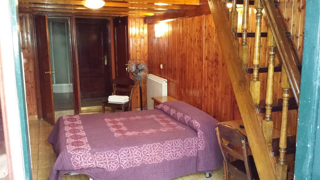 Hostal Rico Madryt Pokój zdjęcie