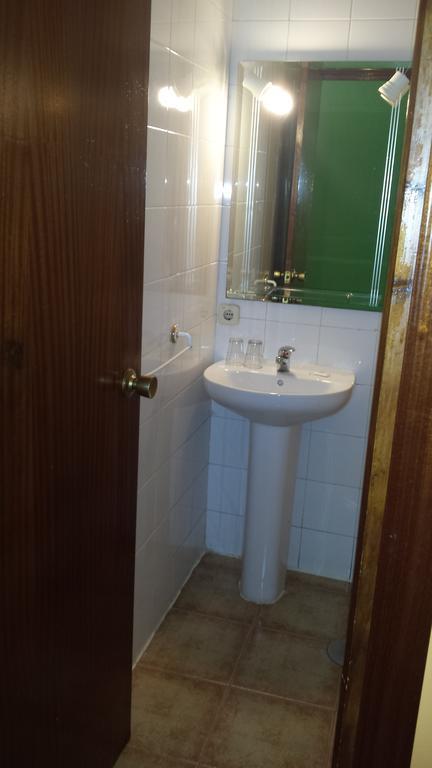 Hostal Rico Madryt Zewnętrze zdjęcie