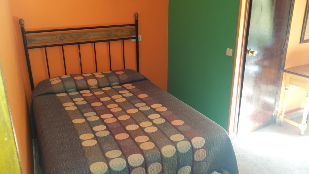 Hostal Rico Madryt Zewnętrze zdjęcie